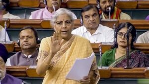 Finance Minister:बैंकिंग व्यवस्था में सुधार समय की मांग: सीतारमण