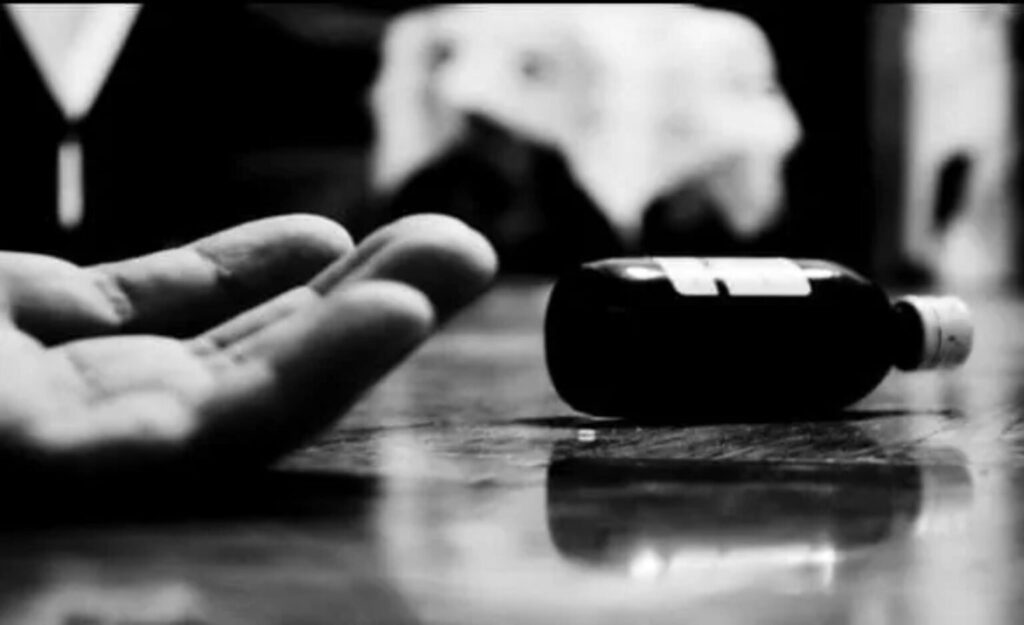 Karimnagar honour killing : करीमनगर ऑनर किलिंग: प्रेम संबंध के चलते छात्रा की हत्या, माता-पिता गिरफ्तार