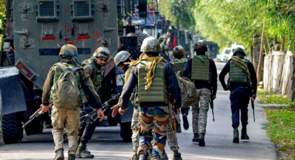 Kathua में फायरिंग के बीच खोजे जा रहे आतंकवादी, जारी है अभियान