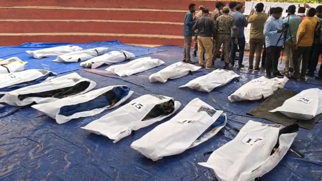 Encounter छत्तीसगढ मुठभेड़ में 11 महिलाओं समेत 17 नक्ली ढेर