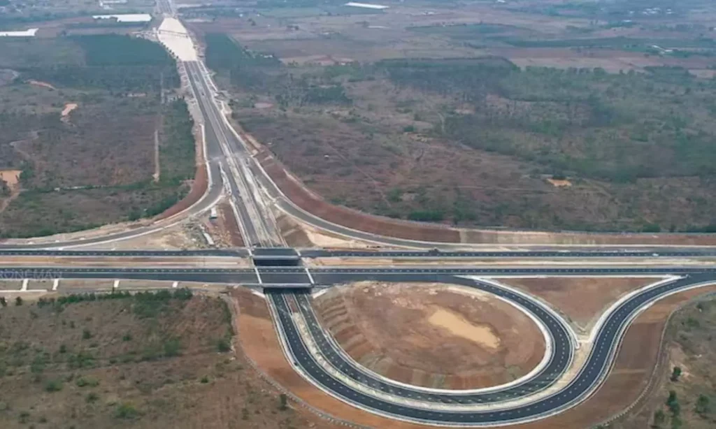 Bengaluru-Chennai Expressway :को कोलार से जोड़ेगी नई सड़क।