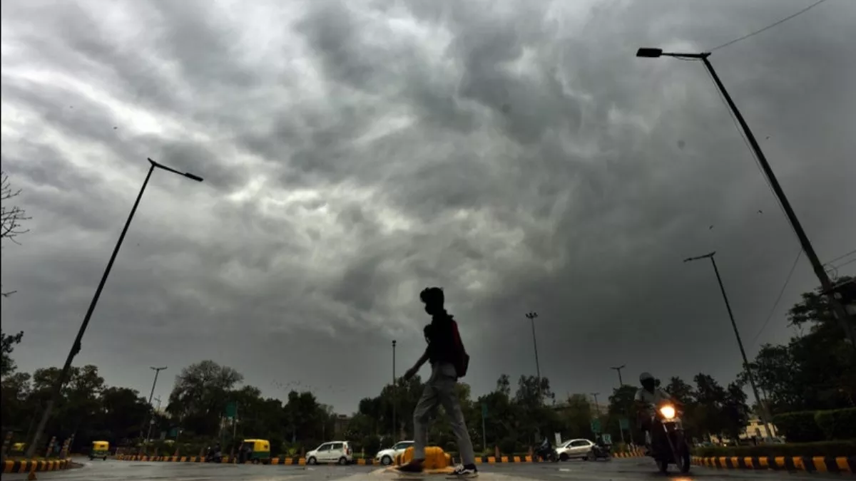Delhi-NCR और यूपी में मौसम का हाल: बारिश के संकेत
