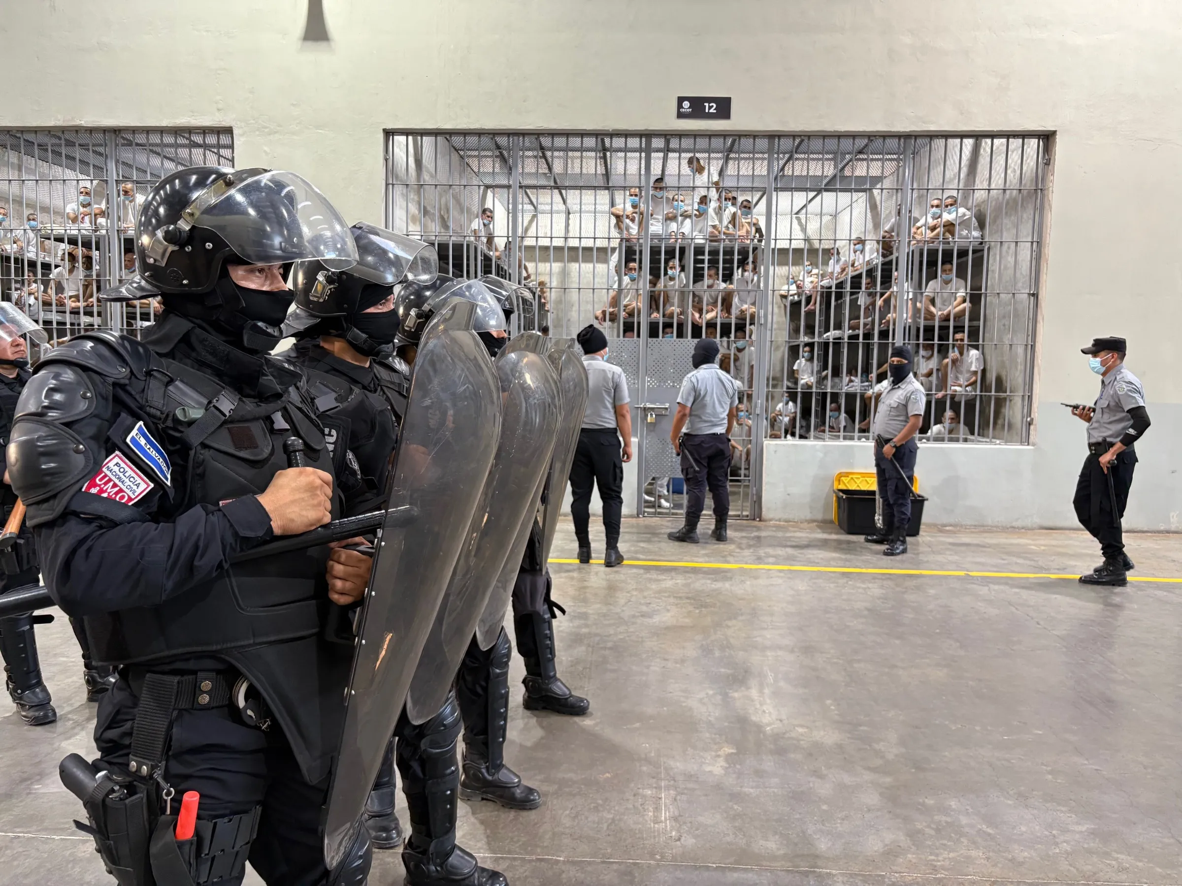 ट्रंप की बहिष्करण नियम पर बखेड़ा