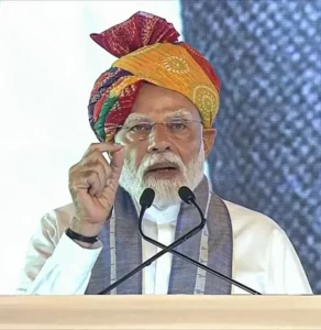 PM Modi:  &#8216;मुसलमान नौजवानों और पंक्चर&#8217; वाले बयान पर कांग्रेस और ओवैसी की प्रतिक्रिया