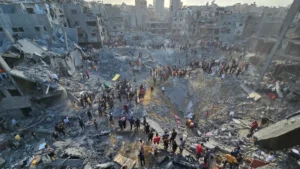 Gaza में इजरायली सेना का बड़ा हमला, 43 की दर्दनाक मौत