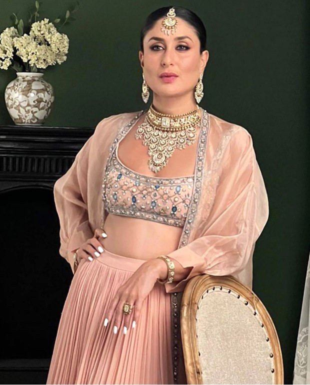 Kareena Kapoor का पेस्टल लहंगा लुक और कढ़ी-चावल की दीवानगी।