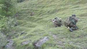 Jammu Kashmir :पुंछ में आतंकियों के खिलाफ सेना-SOG का संयुक्त ऑपरेशन