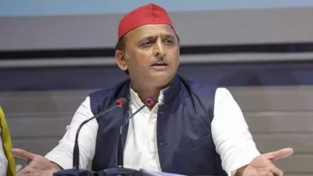 अखिलेश यादव