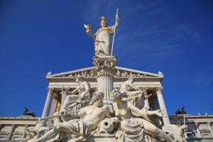 कितनी समानता है हिंदू और ग्रीक पौराणिक कथाओं में ?