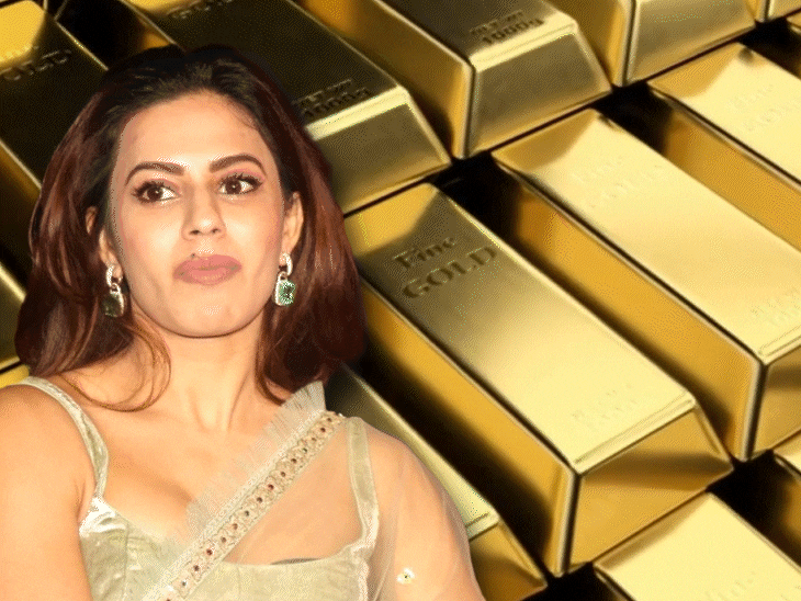 Gold smuggling केस: हिरासत में थप्पड़ मारने का आरोप।