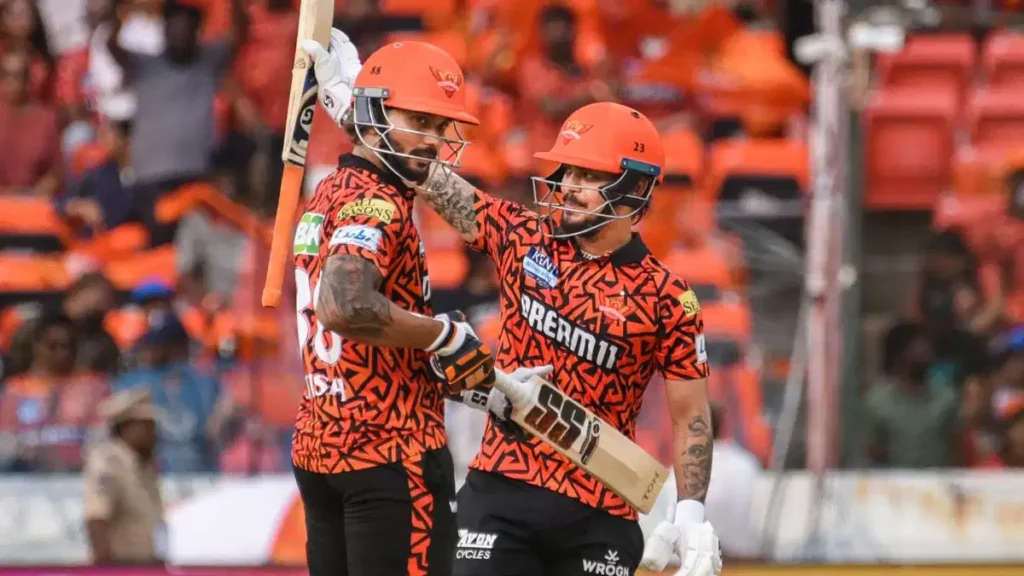 SRH को सबसे बड़ी हार, 300 का सपना 150 भी नहीं बना