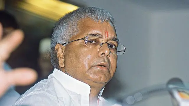 लालू यादव का सफल ऑपरेशन, ICU से  वार्ड में शिफ्ट
