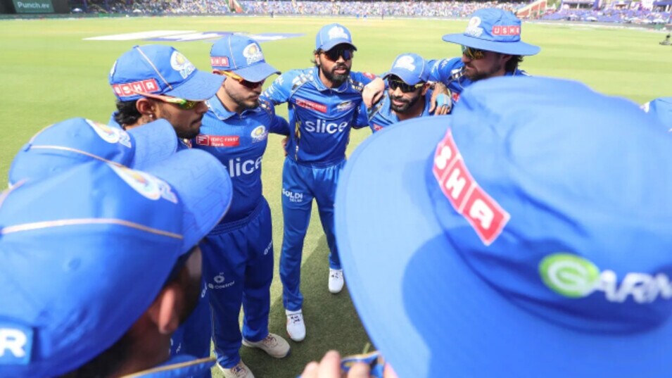 Mumbai Indians :की एंट्री से बढ़ा रोमांच, उम्मीदों पर संकट।