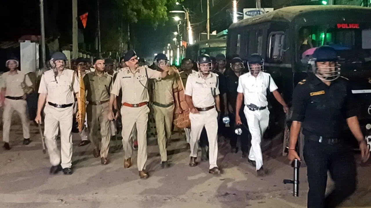 Murshidabad हिंसा के बाद हालात सामान्य होने लगे