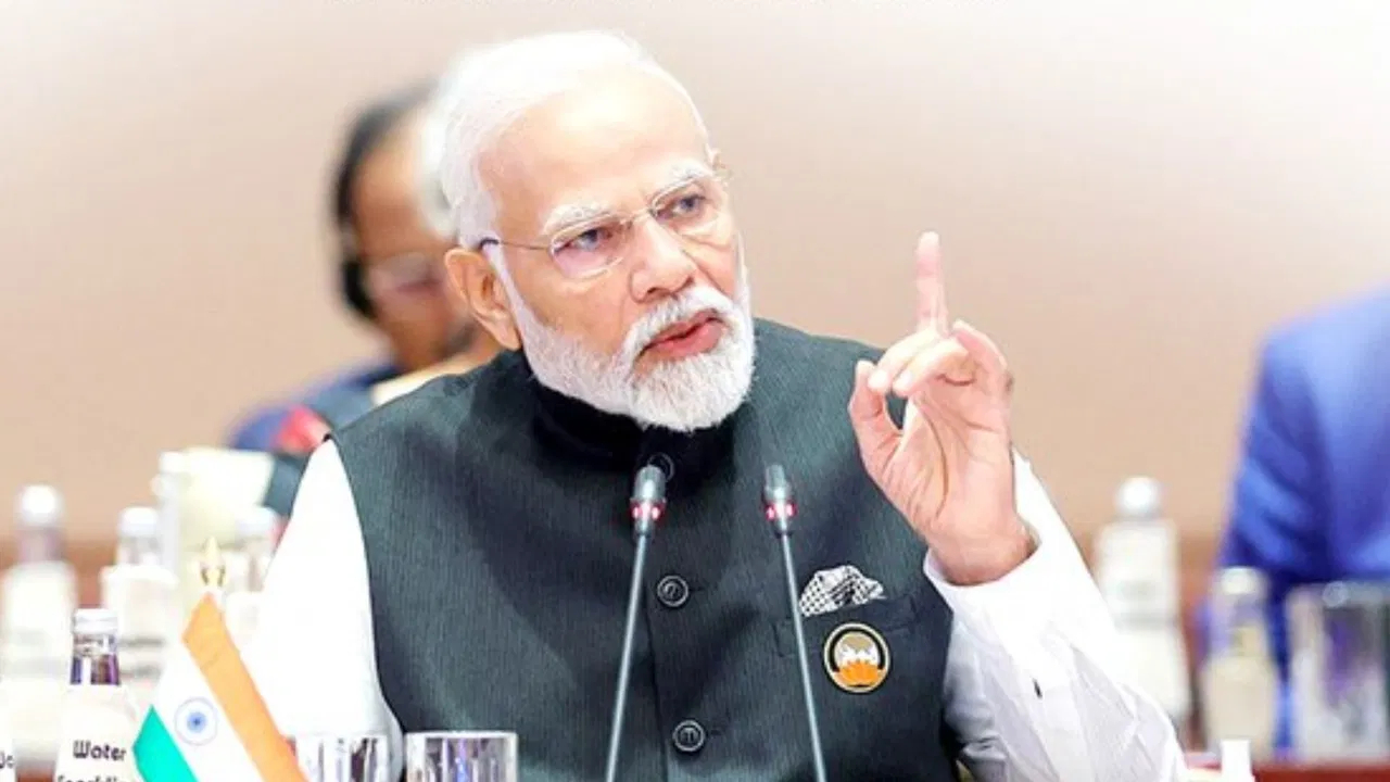 PM Modi की आतंकियों को चेतावनी: दुनिया को भेजा संदेश