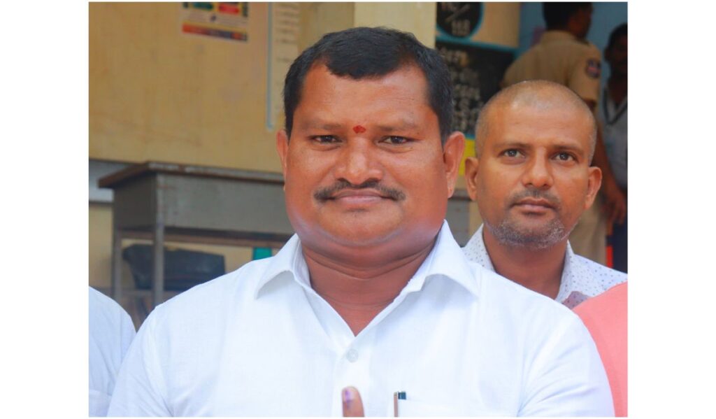 आदिवासी विधायक