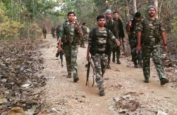 Anti-Maoist :4,000 सैनिक भारत के माओवादी विरोधी अभियान में जुटे।