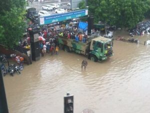 Mumbai Heavy Rain: 3100 लोग शिफ्ट, अलर्ट जारी