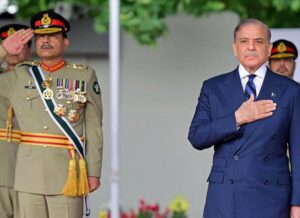 Pakistan Budget: पाकिस्तान का बढ़ता रक्षा खर्च-शिक्षा और स्वास्थ्य पर भारी