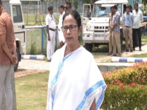 बीएसएफ जवान की पाकिस्तानी रेंजर्स द्वारा गिरफ्तारी पर पश्चिम बंगाल की मुख्यमंत्री ममता बनर्जी ने जताई चिंता