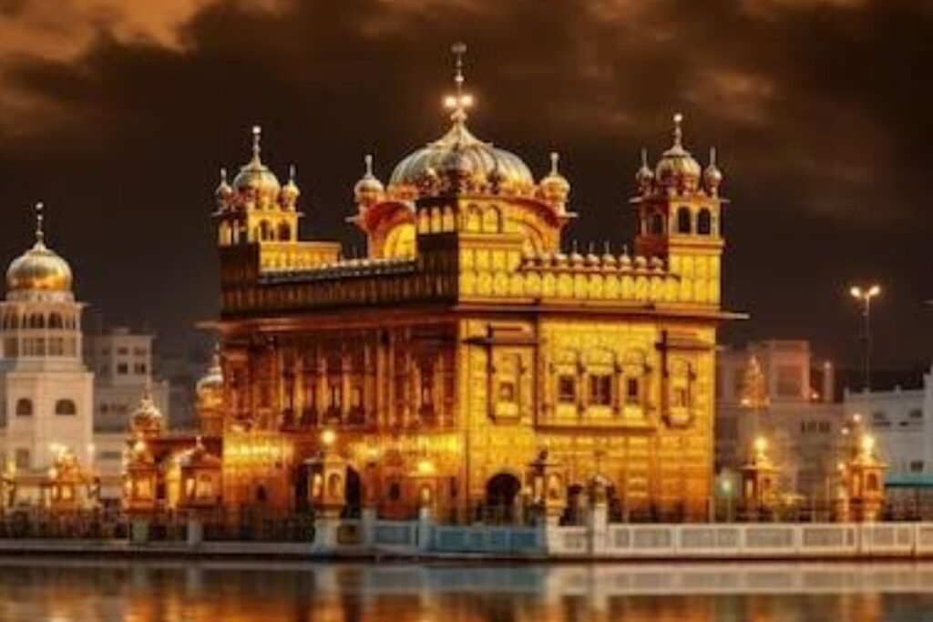 Golden Temple: जानें इसका पूरा इतिहास और महत्त्व