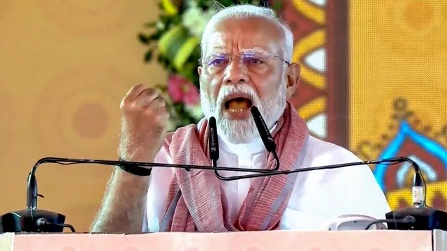 पाकिस्तान के खिलाफ होने जा रहा बड़ा Action! PM मोदी ने की रक्षा सचिव के साथ बैठक