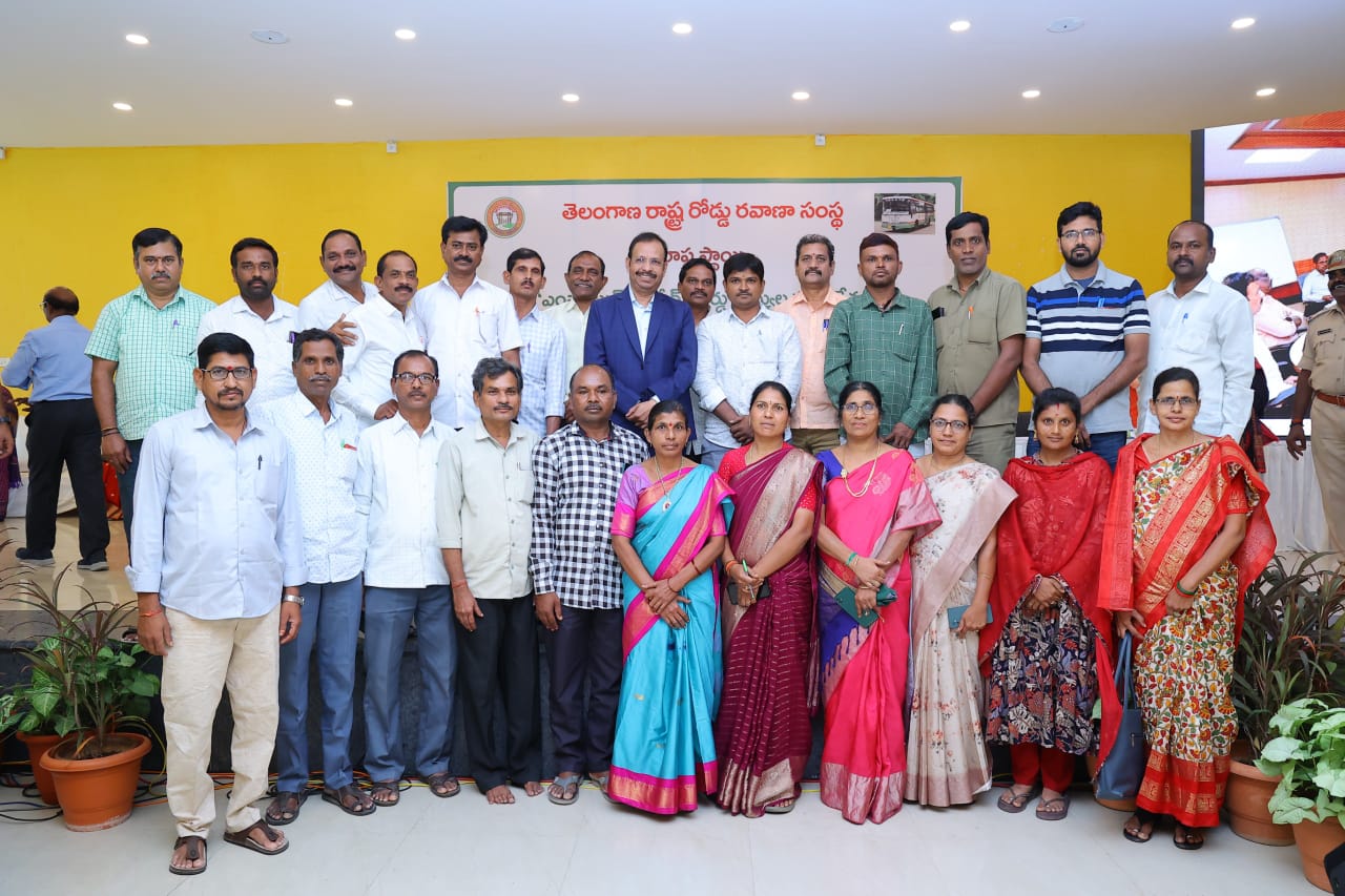 हम आरटीसी कर्मचारियों के कल्याण के लिए प्रतिबद्ध : वीसी सज्जनार