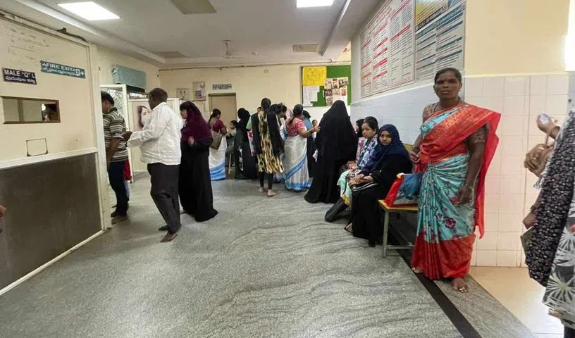 मानसून कोविड-19 संक्रमण और मौसमी बीमारियों का लेकर आता है तूफान