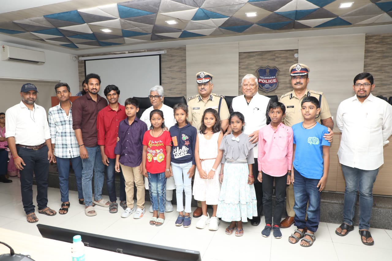 अक्षय विद्या फाउंडेशन झुग्गी-झोपड़ी के छात्रों का उत्थान कर रहा है : डीजीपी डॉ. जितेन्द्र