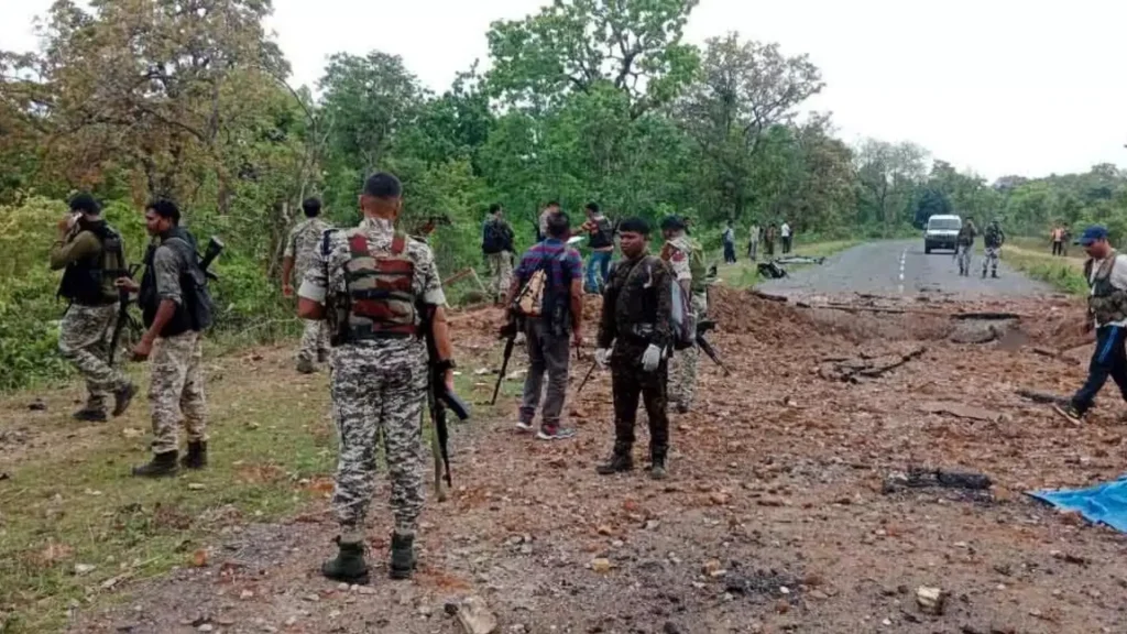 Naxal Attack: छत्तीसगढ़ में 26 से ज्यादा नक्सली ढेर
