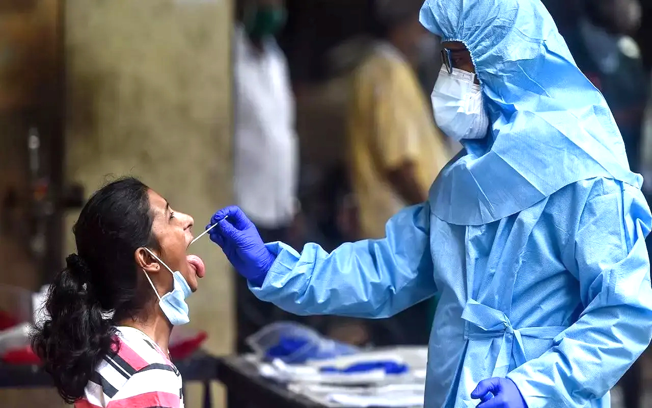 देश में कोरोना से 13 मौत, 1252 एक्टिव केस