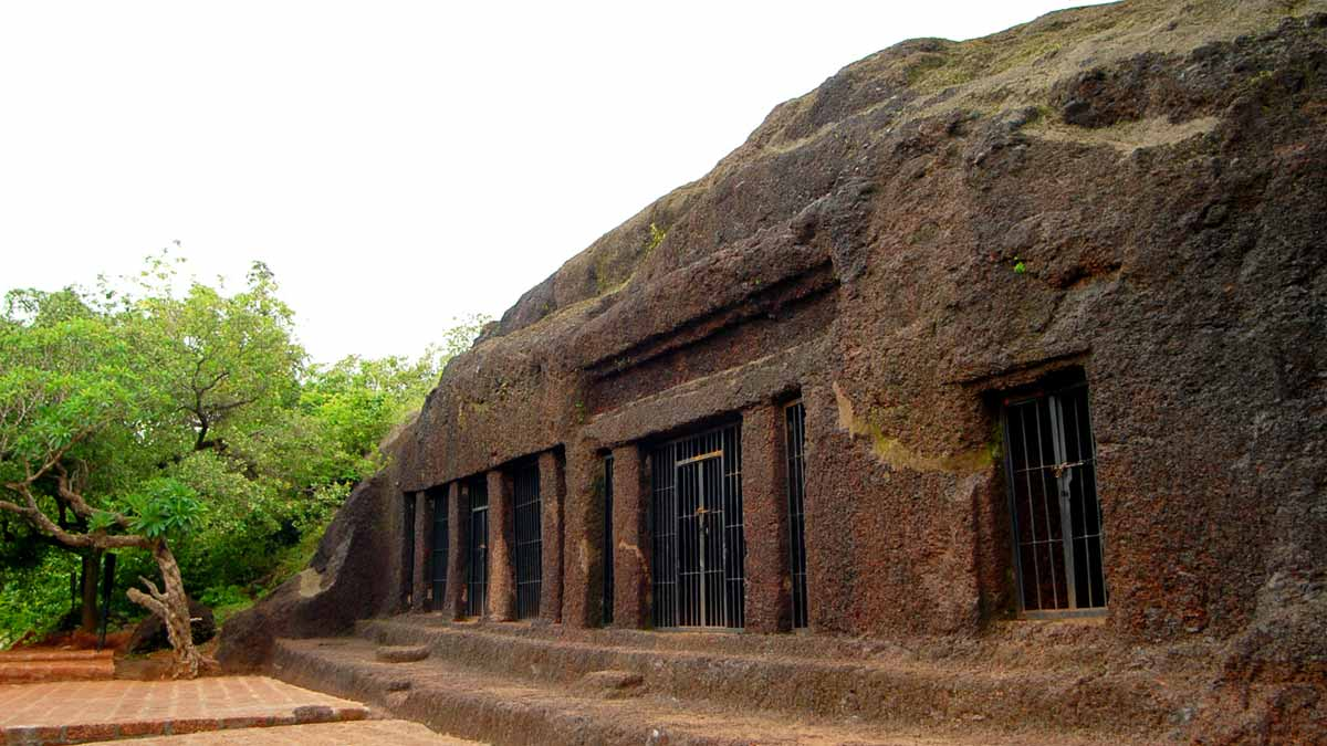 Arvalem गुफा: गोवा घूमने का बना रहे प्लान तो जरूर एक्सप्लोर करें पांडवों की गुफा, ऐसे पहुंचे यहां