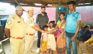 Telangana : किसान के परिजनों को वन विभाग ने तत्काल प्रदान की राहत