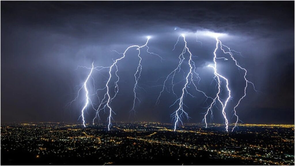 Lightning Strike Odisha: 9 लोगों की दर्दनाक मौत