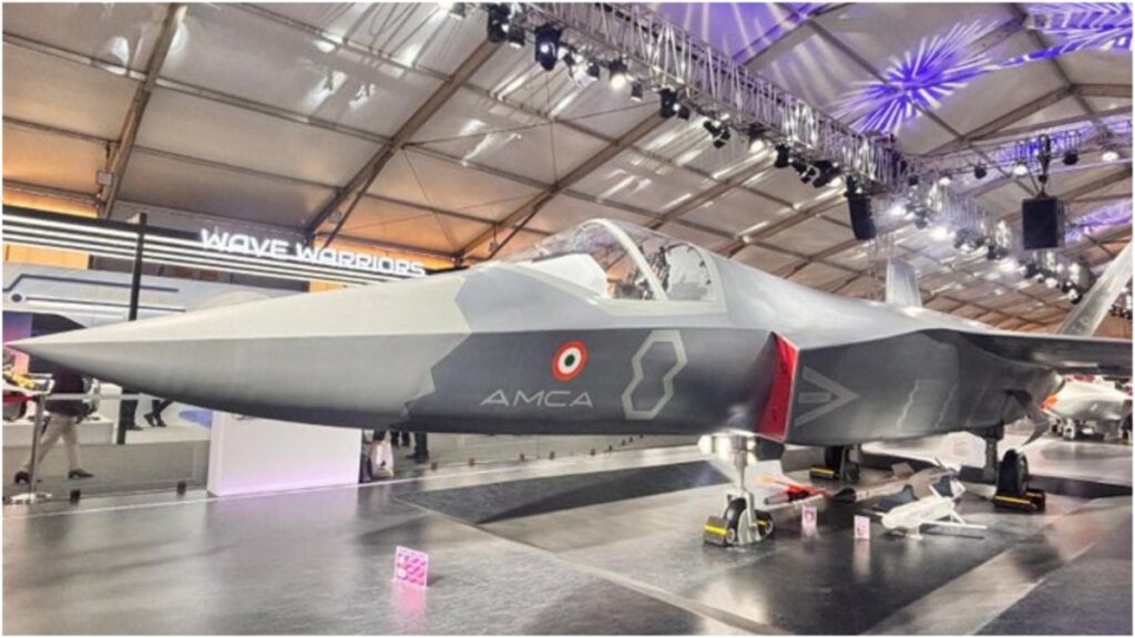 रक्षा मंत्रालय ने Indigenous Aircraft की तस्वीर साझा की