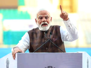 Mp : सिंदूरी साड़ी में 30000 महिलाएं करेंगी पीएम का स्वागत, काले रंग पर बैन