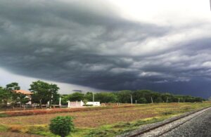 Rain Alert : राजस्थान के 11 जिलों में आज आंधी-बारिश का अलर्ट, कल से हीटवेव का अलर्ट
