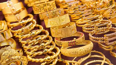 Gold Rate Today: जानें आज सोने की कीमत और बाजार की दिशा