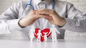 Health Insurance: पॉलिसी लेने से पहले जानें ये बातें