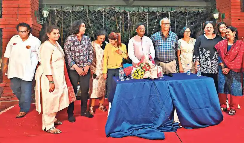 Hyderabad : शिवलाल ने उप्पल क्रिकेट स्टेडियम के निर्माण में विवेक के शुरुआती योगदान को याद किया