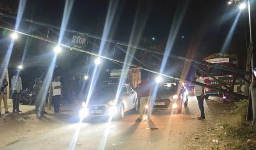 किसानों के अधिकारों को लेकर वन कर्मचारियों के बीच छिड़ा शीत युद्ध