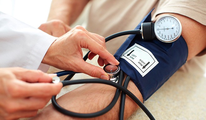 Blood Pressure: हाई या लो बीपी में कौन ज्यादा खतरनाक?