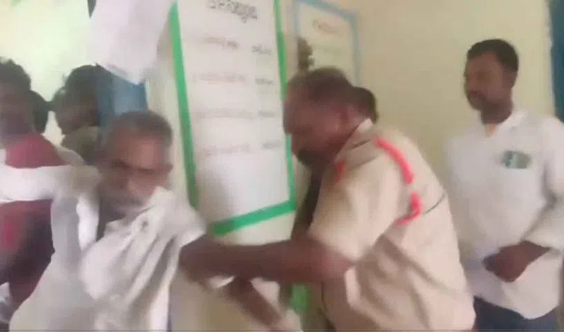 पुलिस ने बुजुर्ग किसान से की मारपीट, निलंबित