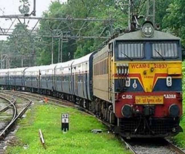 Railway Rules: आधार जरूरी, तत्काल टिकट महंगा और किराये में बदलाव