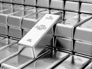 Silver Rate Today: जानें आज चांदी की रिकॉर्ड कीमत और ट्रेंड