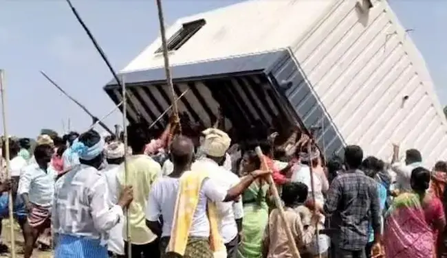 प्रस्तावित इथेनॉल फैक्ट्री के विरुद्ध किसानों का विरोध