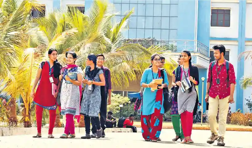 Telangana में बिना मान्यता संचालित हो रहे करीब 250 निजी जूनियर कॉलेज