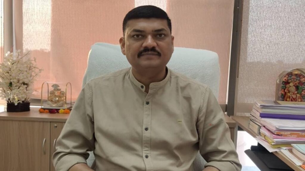 AAP विधायक Umesh Makwana ने सभी पदों से दिया इस्तीफा, बताई वजह