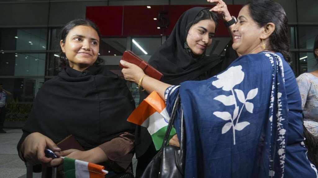 India Diplomacy: ईरान ने भारतीय छात्रों के लिए खोला एयरस्पेस