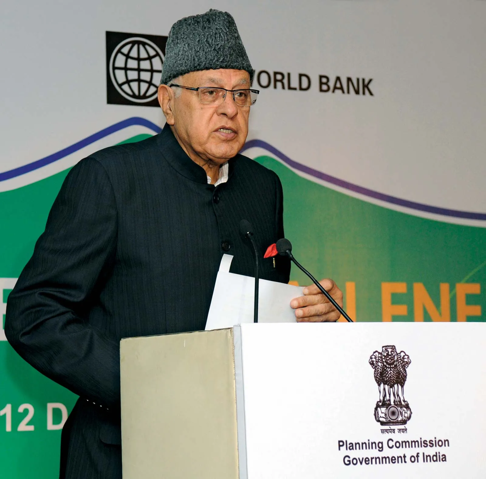 माता वैष्णो देवी से प्रार्थना करेंगे Farooq Abdullah, पर्यटकों की संख्या घटी